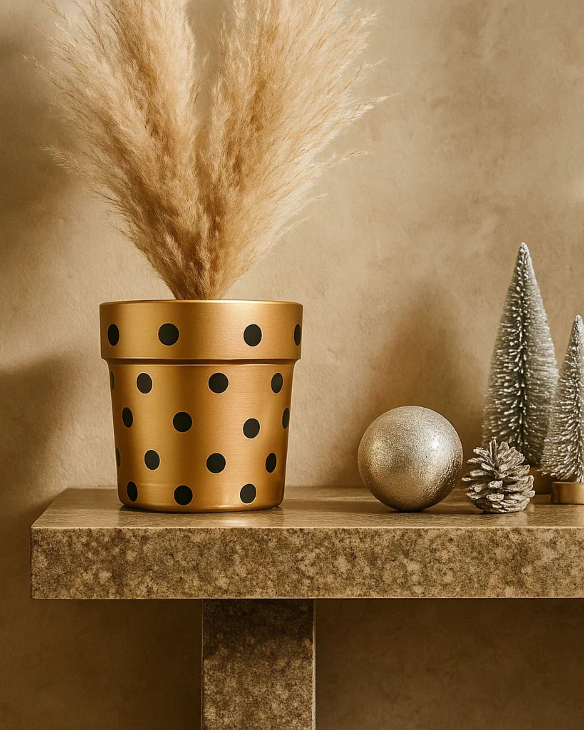 Golden Polka Green Ribbed Pot