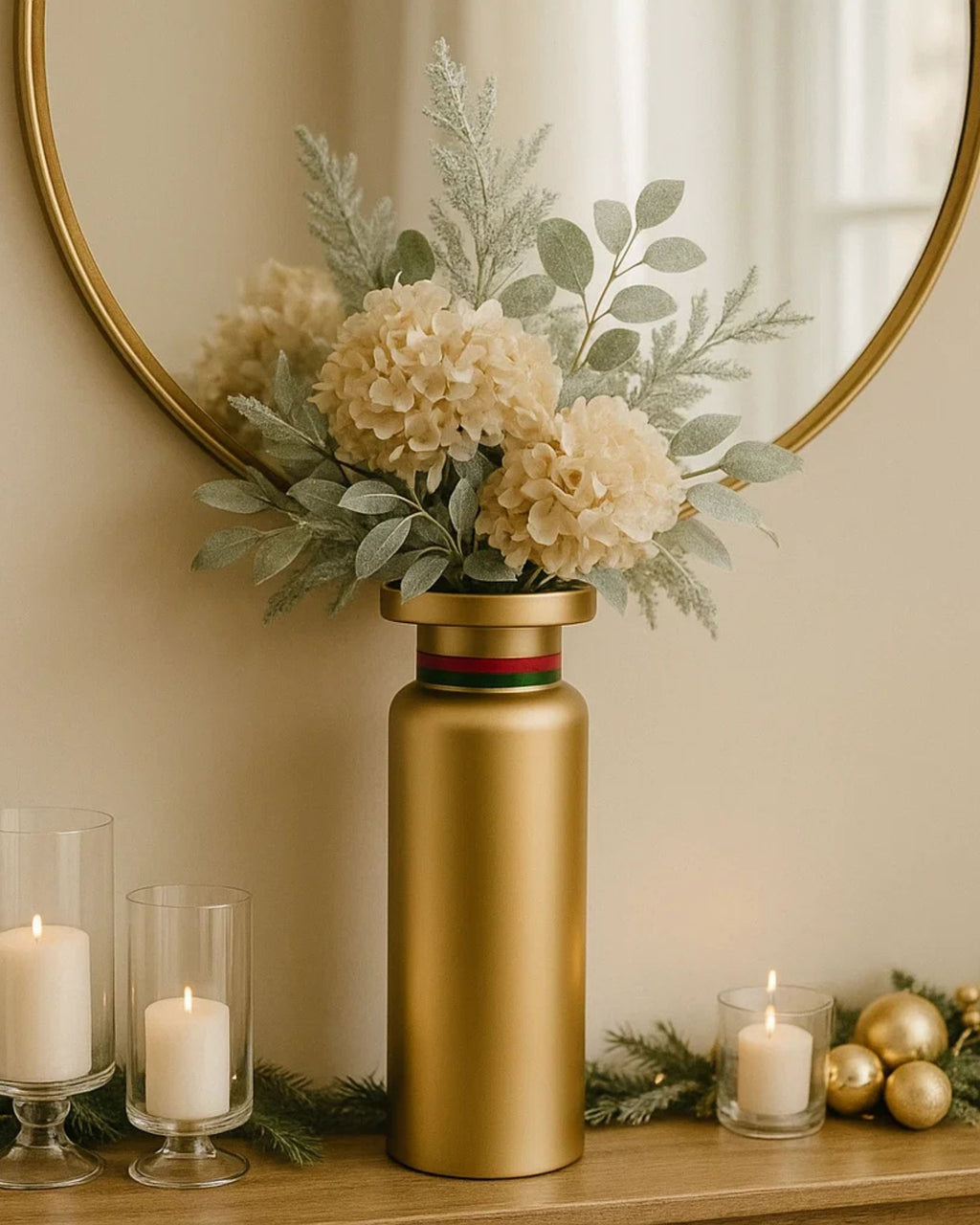 The Gold Noel Neck Long Vase