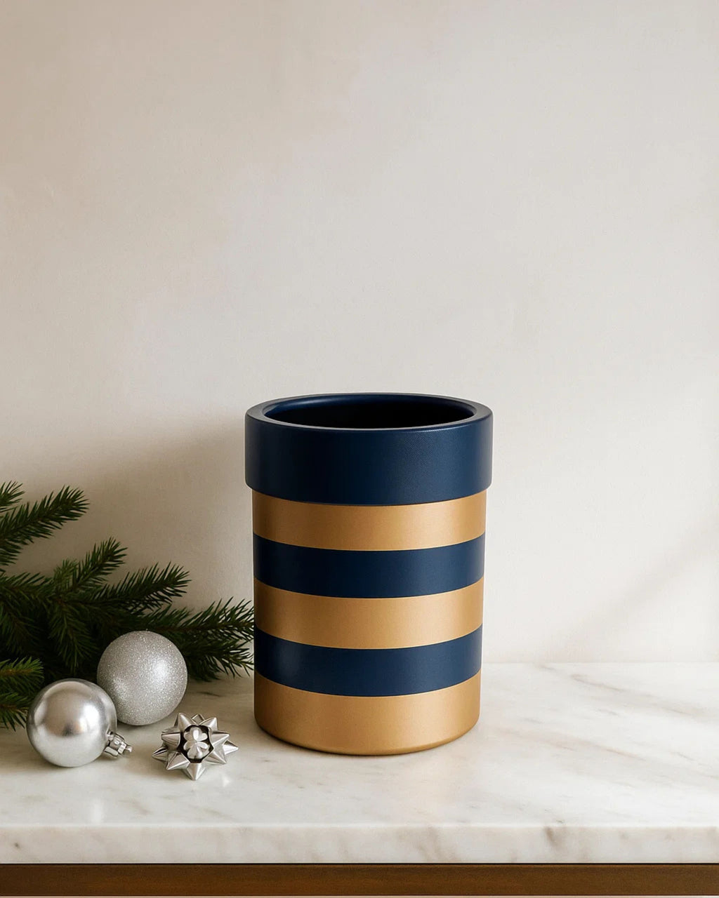 Gold Midnight Striped Ribbed Pot