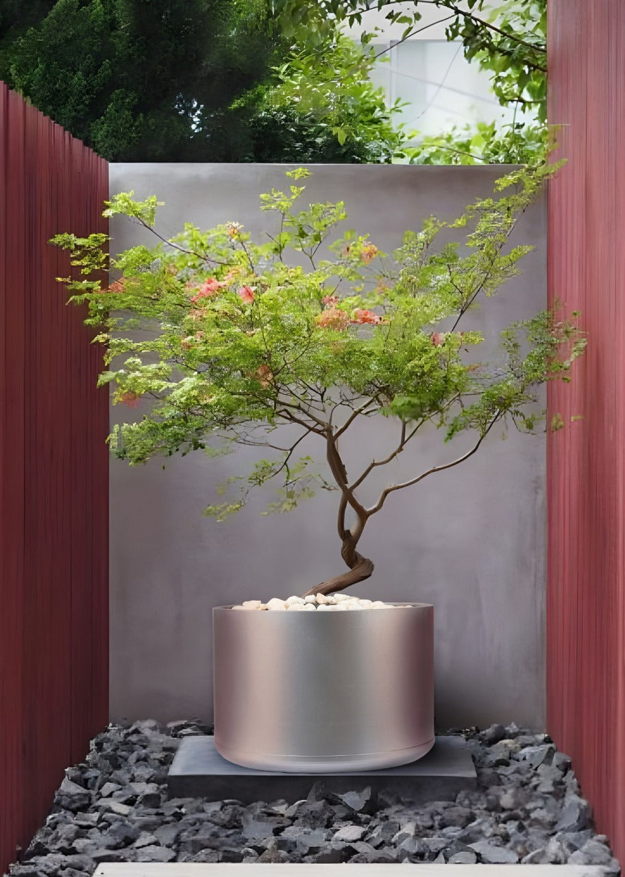 Round  Outdoor Vase